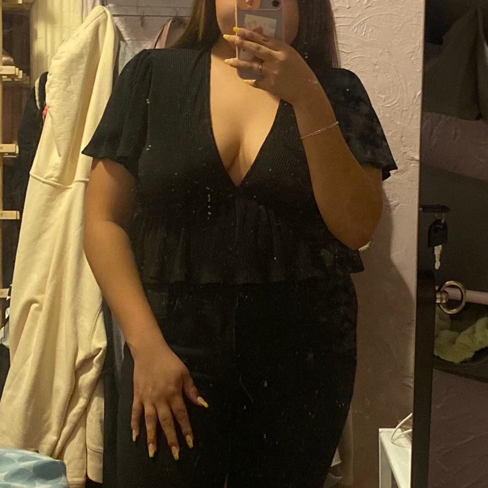URBAN OUTFITTERS- Blouse